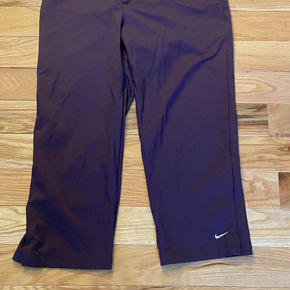 Nike Mid-Rise Crop Pant With Pockets, Medium - Picture 1 of 3